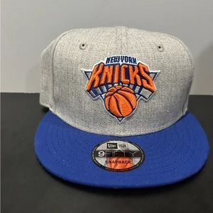 New York Knicks Hat Cap Snap Back Gray Blue NBA Basketball New Era Mens NBA